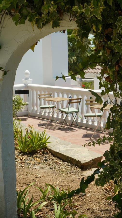 Готель One Life Malaga Retreat Periana Екстер'єр фото